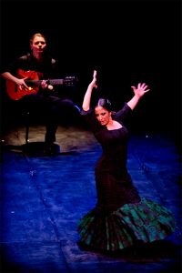 Lidón Patiño bailando en la compañía de danza de Marco Flores
