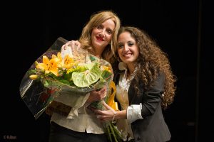 Lidón Patiño junto a Margaret Jova, recibiendo el premio a la joven promesa del Flamenco en el Certamen Coreográfico de Danza Española y Flamenco de Madrid